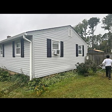 Siding-before-and-after-picture 1